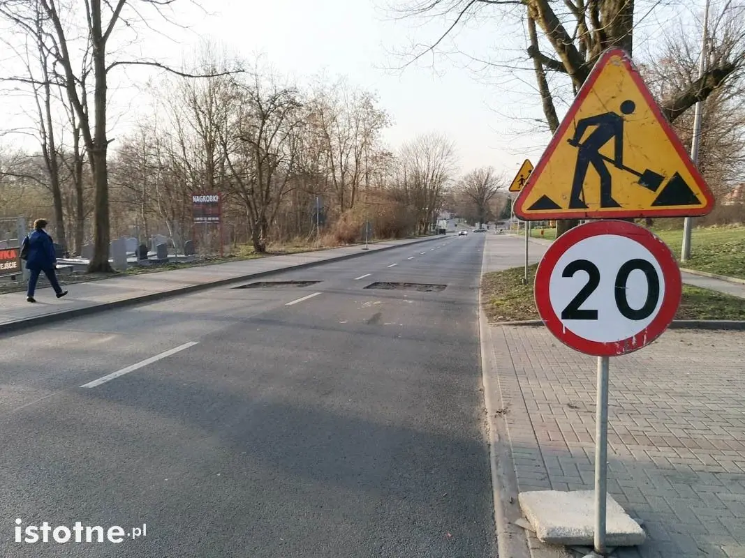 Wycięty asfalt na Śluzowej