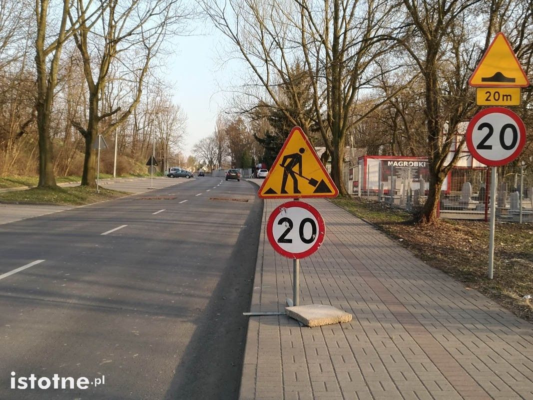 Wycięty asfalt na Śluzowej