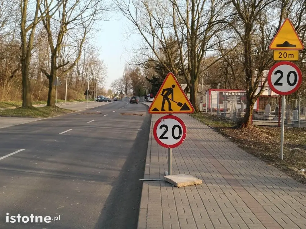 Wycięty asfalt na Śluzowej