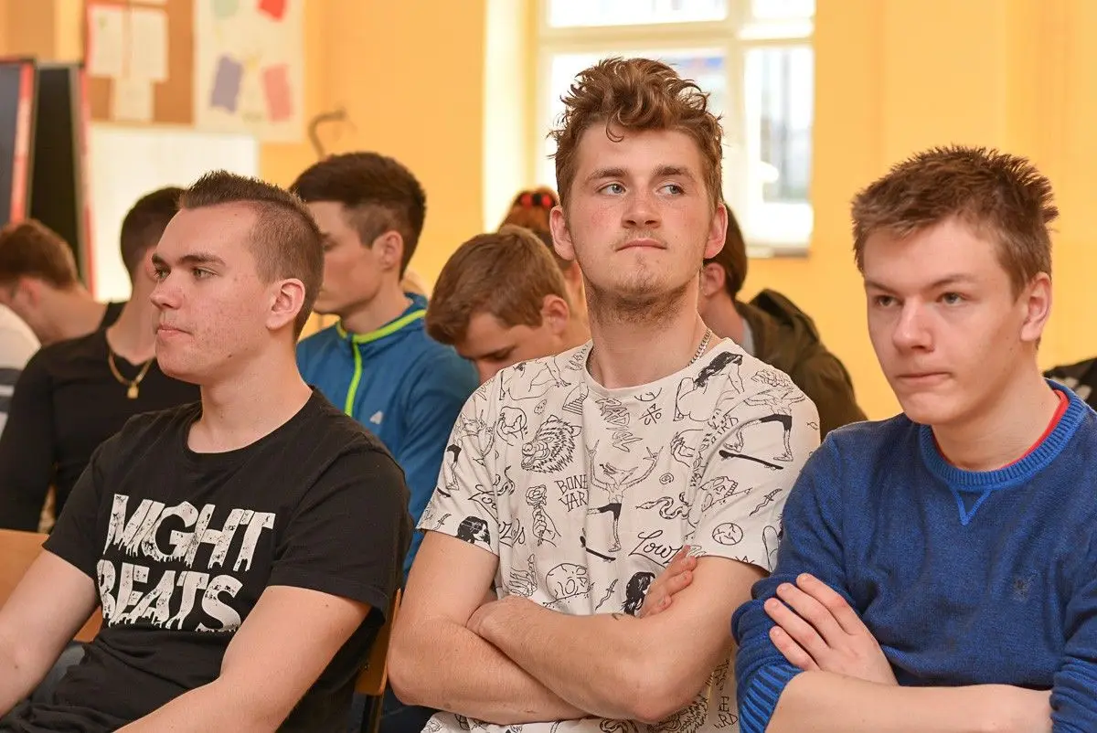 Podpisanie umowy patronackiej między Zespołem Szkół Mechanicznych w Bolesławcu a Kopalnią Gipsu i Anhydrytu Nowy Ląd w Niwnicach