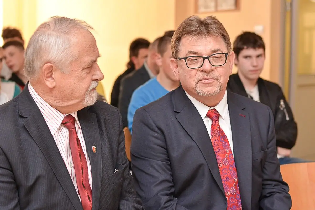 Podpisanie umowy patronackiej między Zespołem Szkół Mechanicznych w Bolesławcu a Kopalnią Gipsu i Anhydrytu Nowy Ląd w Niwnicach