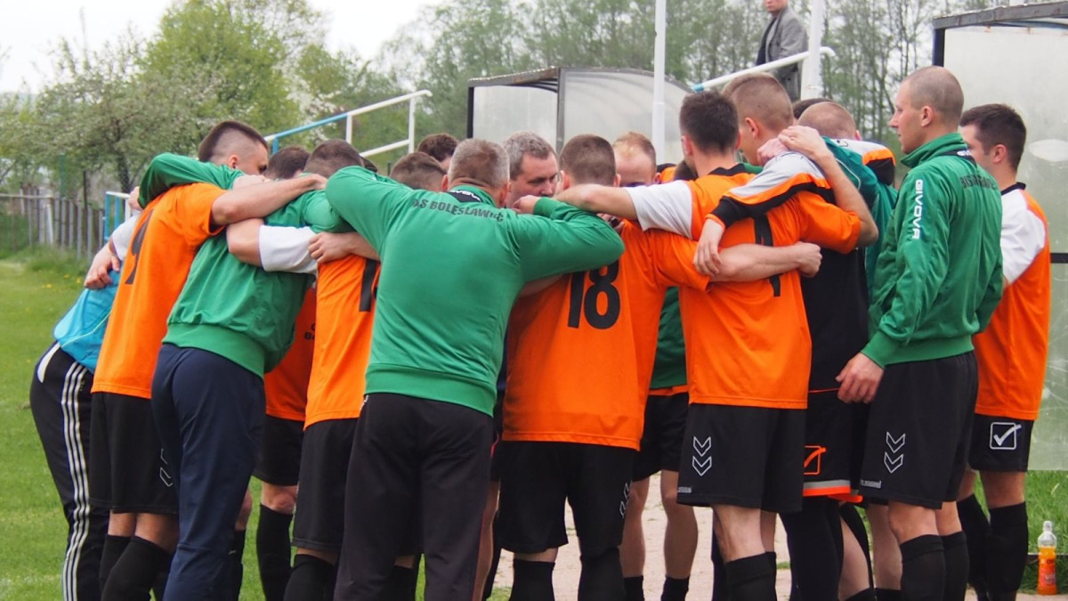 BKS: remis w zaległym meczu w Jeżowie