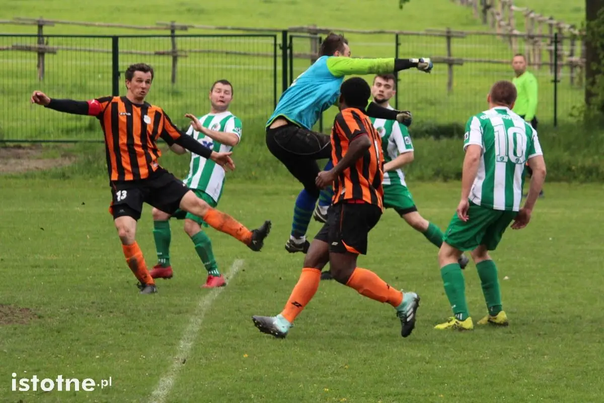 LZS Łaziska - GKS Gromadka 1:0