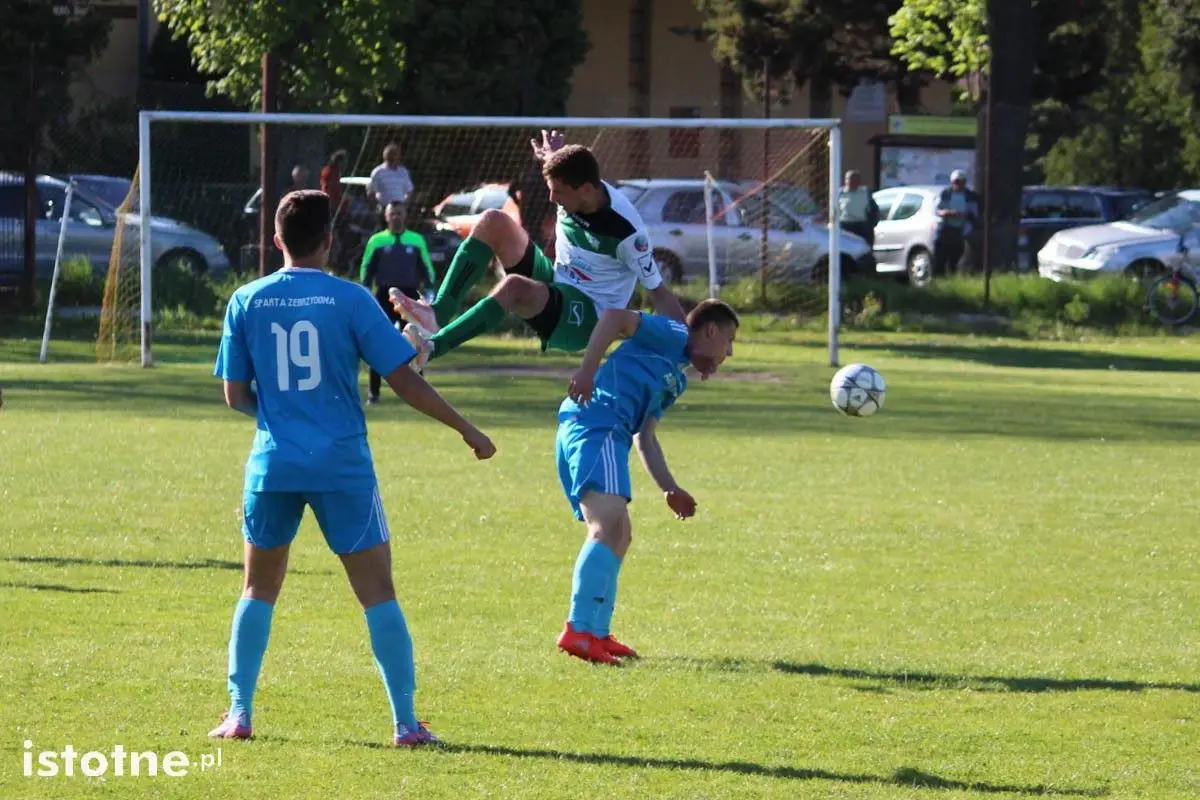 Kumoś Show w Zebrzydowej. Sparta pokonuje BKS 4:1