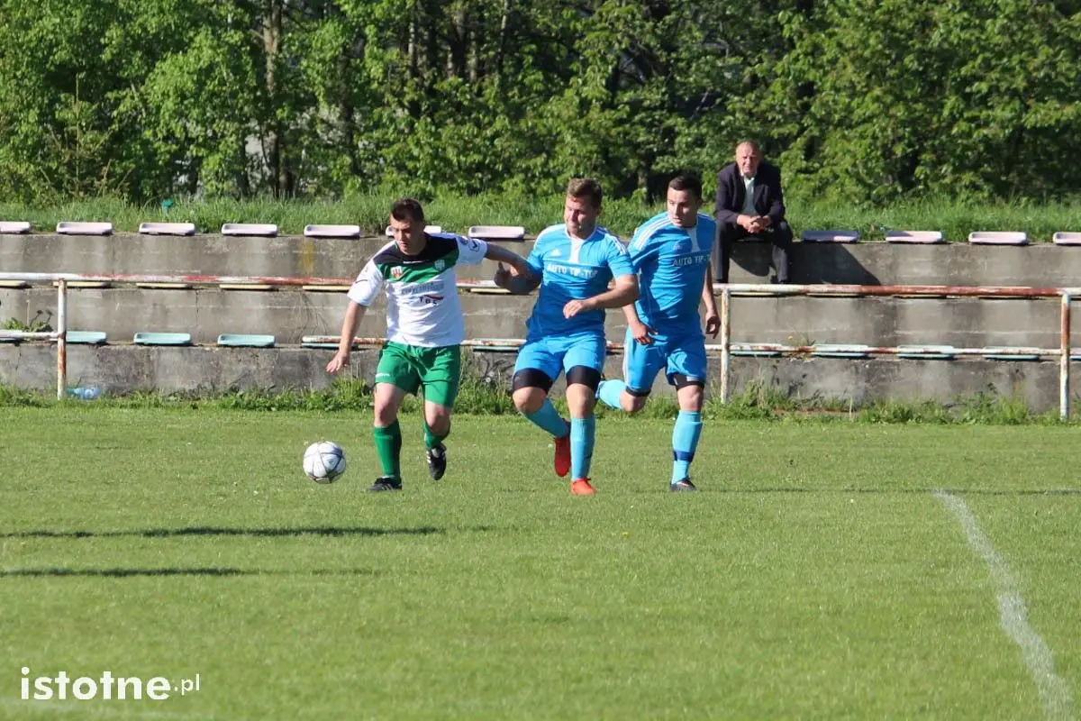 Kumoś Show w Zebrzydowej. Sparta pokonuje BKS 4:1