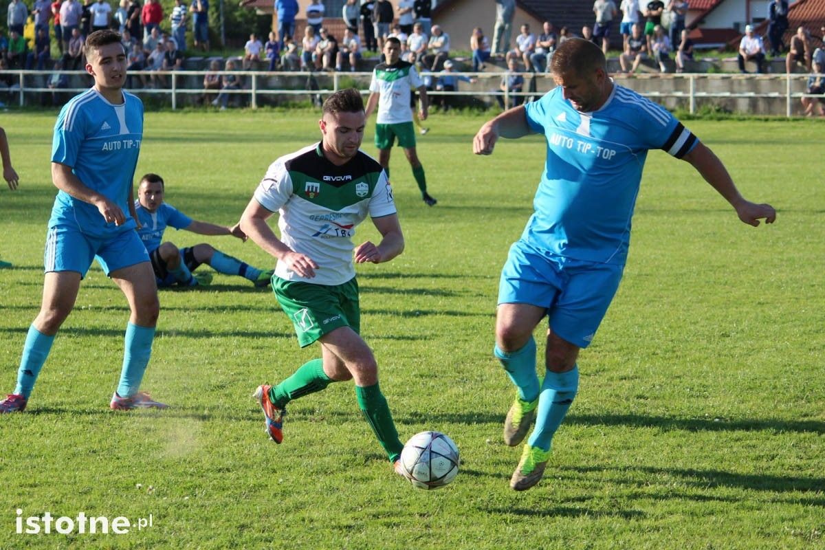 Kumoś Show w Zebrzydowej. Sparta pokonuje BKS 4:1