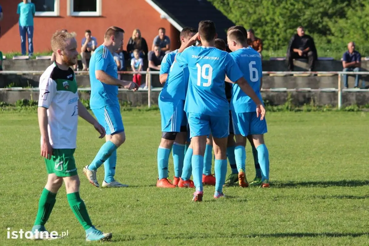 Kumoś Show w Zebrzydowej. Sparta pokonuje BKS 4:1