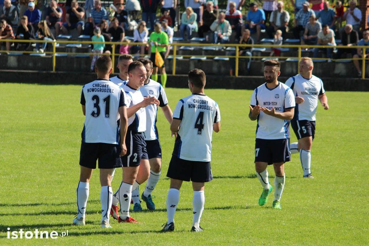 Nowogrodziec wygrywa z Łaziskami i robi duży krok do awansu