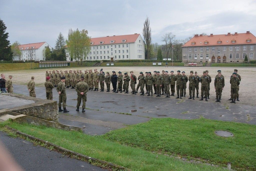Uczniowie klas mundurowych na ćwiczeniach Commando 2018