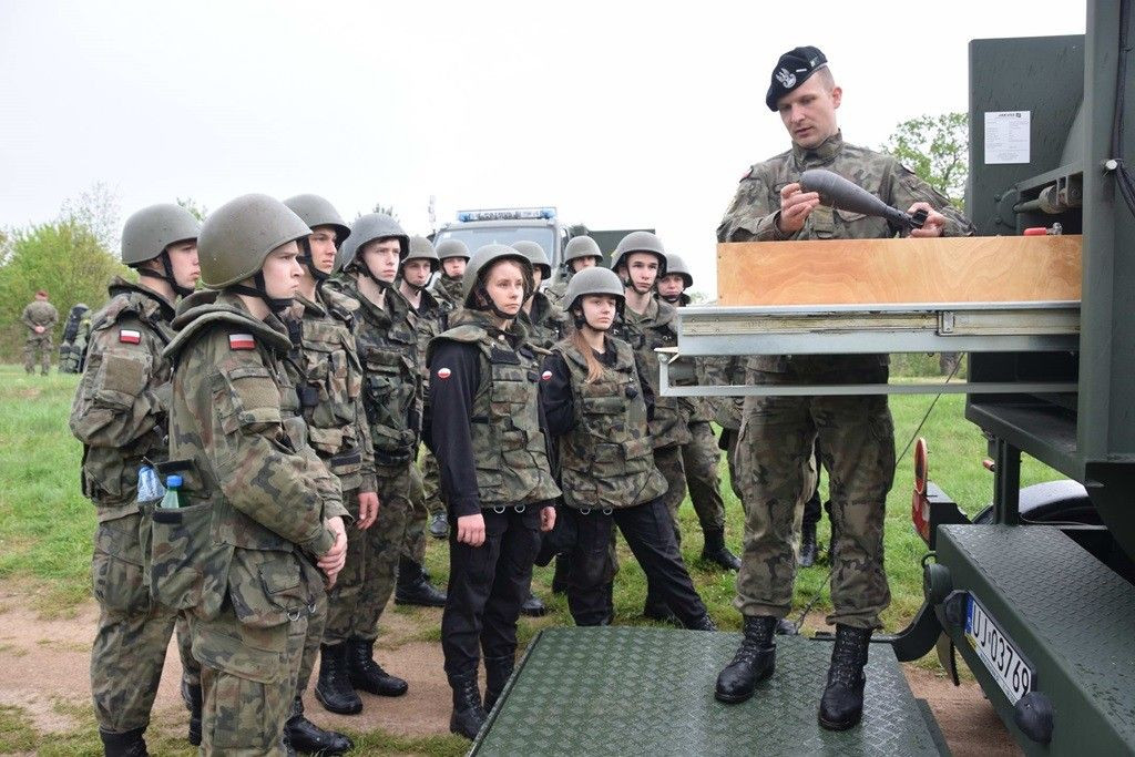 Uczniowie klas mundurowych na ćwiczeniach Commando 2018