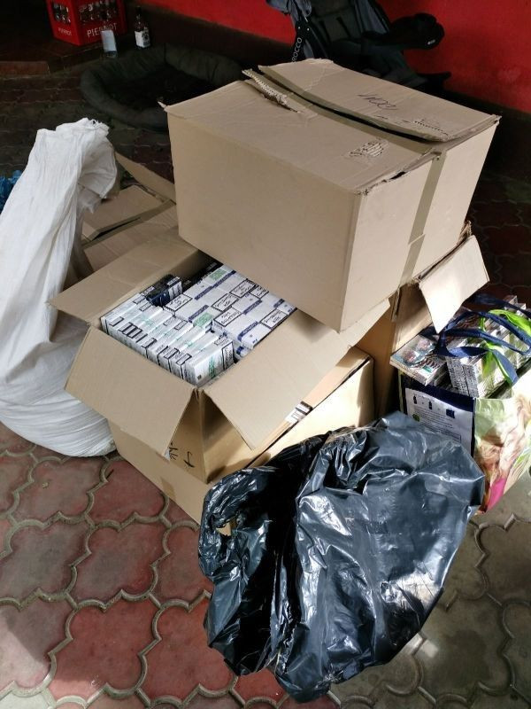 Wpadł z nielegalnymi fajkami i tytoniem wartymi niemal 180 tys. zł!