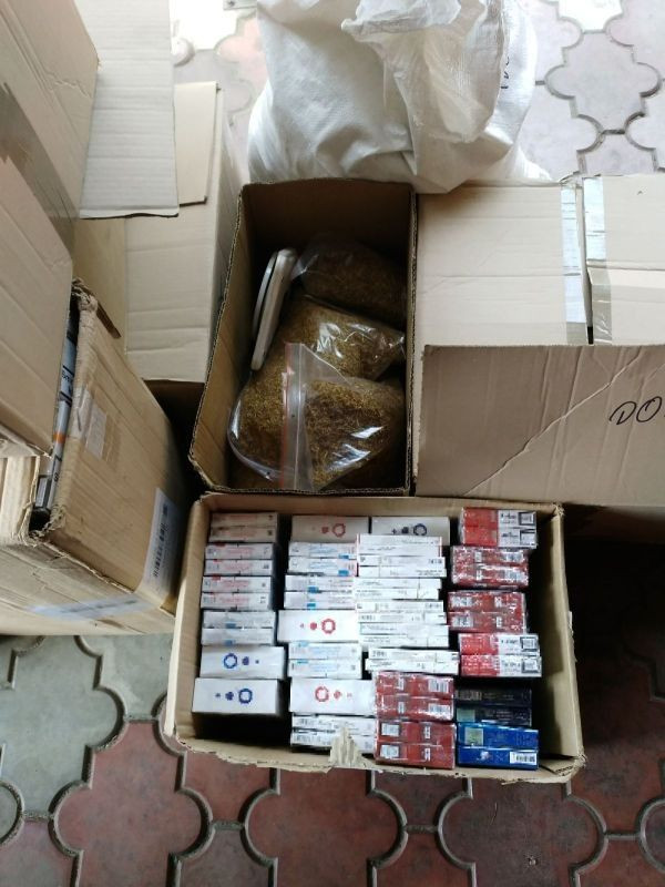 Wpadł z nielegalnymi fajkami i tytoniem wartymi niemal 180 tys. zł!