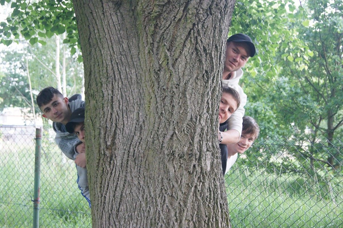 Wychowankowie ośrodka w Iwinach zapraszają na wernisaż swoich prac