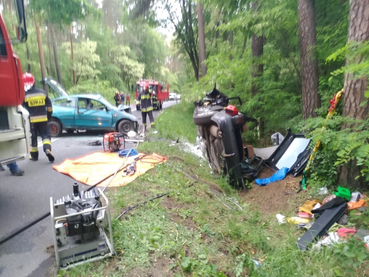 Wypadek za Dobrą, zderzyły się dwa auta