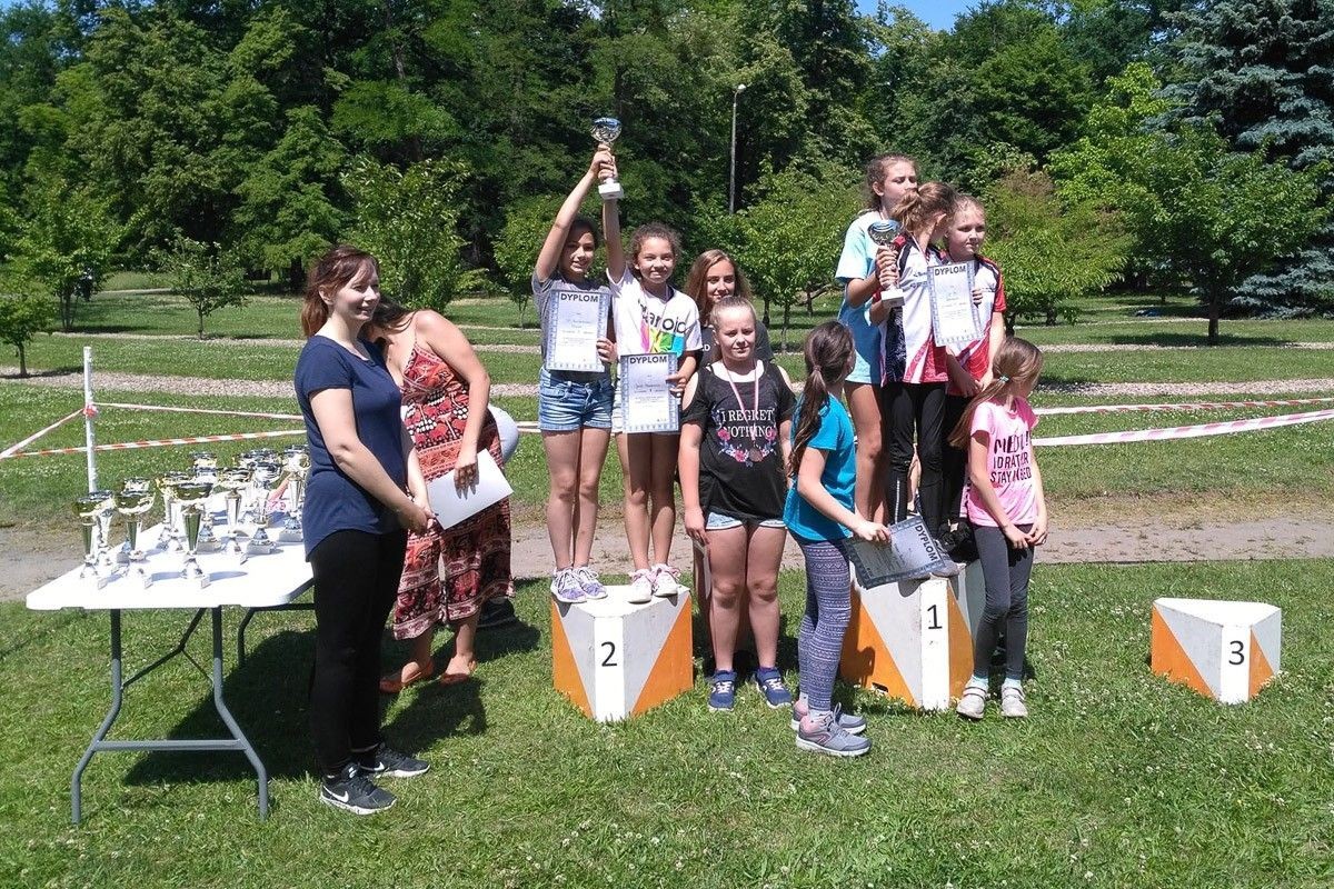 Biegacze z gminy Warta z 7 medalami Dolnośląskich Igrzysk Młodzieży