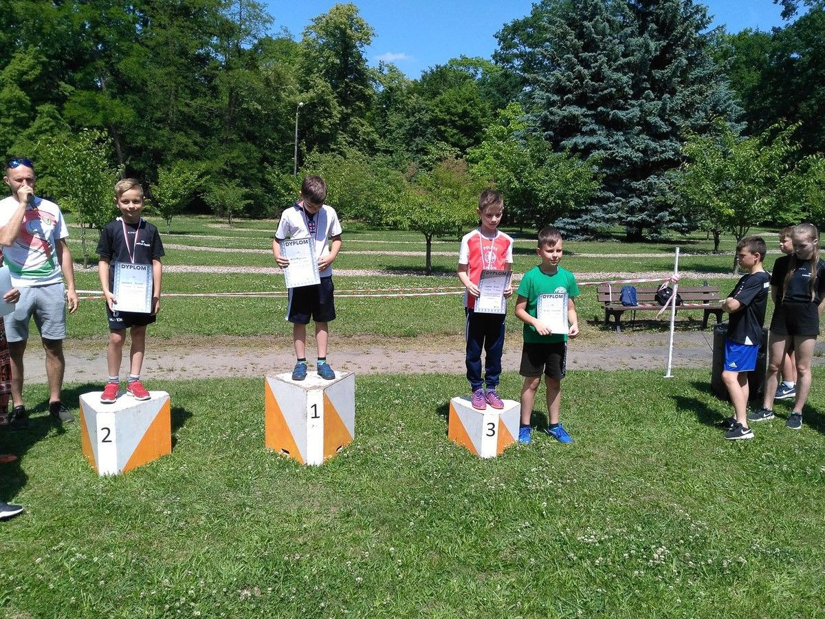 Biegacze z gminy Warta z 7 medalami Dolnośląskich Igrzysk Młodzieży