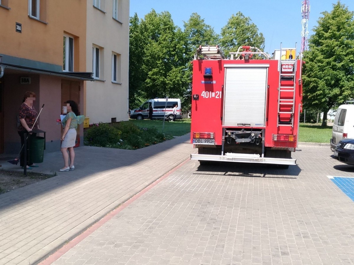 Akcja straży pożarnej w wieżowcu przy Gałczyńskiego