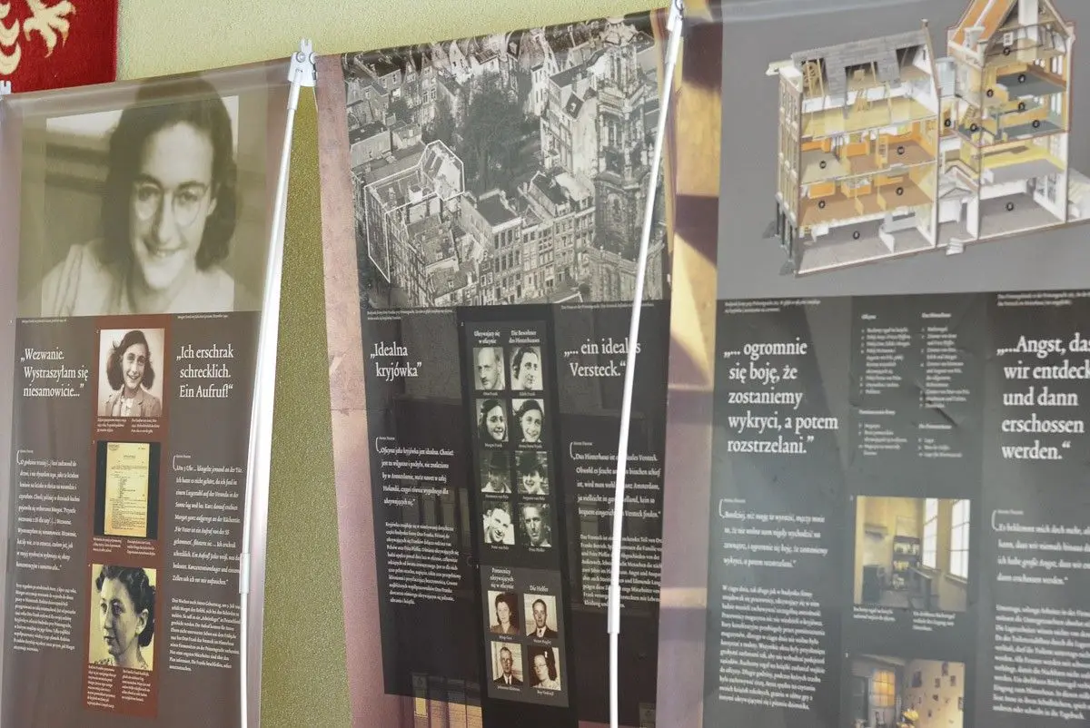 Niezwykła lekcja historii i tolerancji. Wystawa „Anne Frank House” w „dwójce”