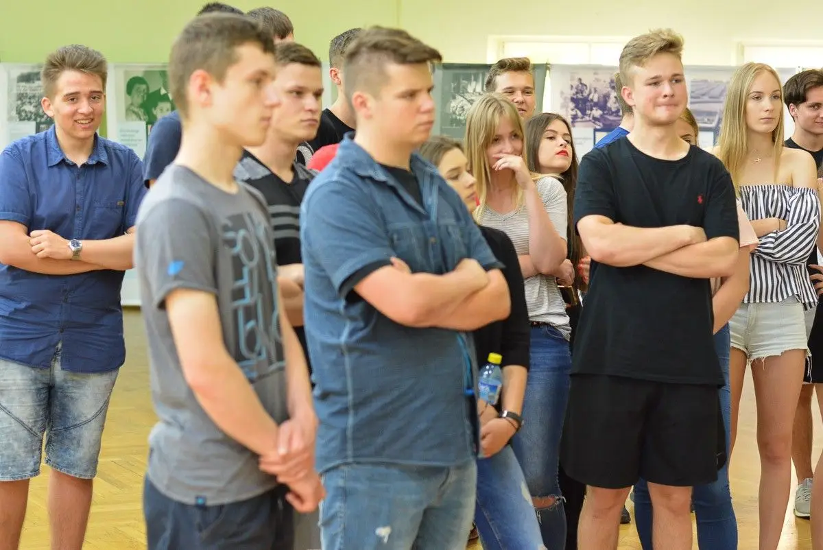 Незвичайний урок історії та толерантності. Виставка «Anne Frank House» у «двійці»