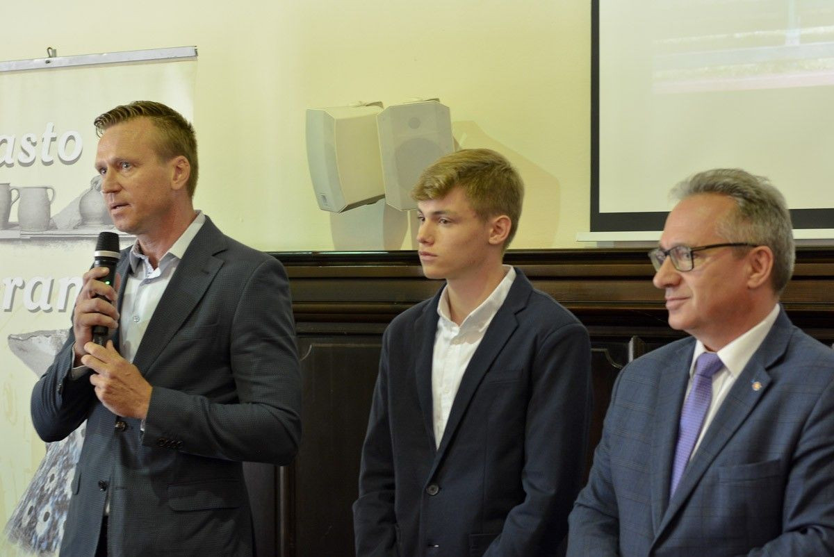 Lekkoatleta Bolesłavii Michał Zazula uhonorowany przez Gminę Miejską Bolesławiec