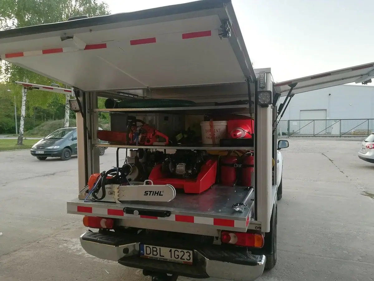 Strażacy z Trzebienia z nowym autem