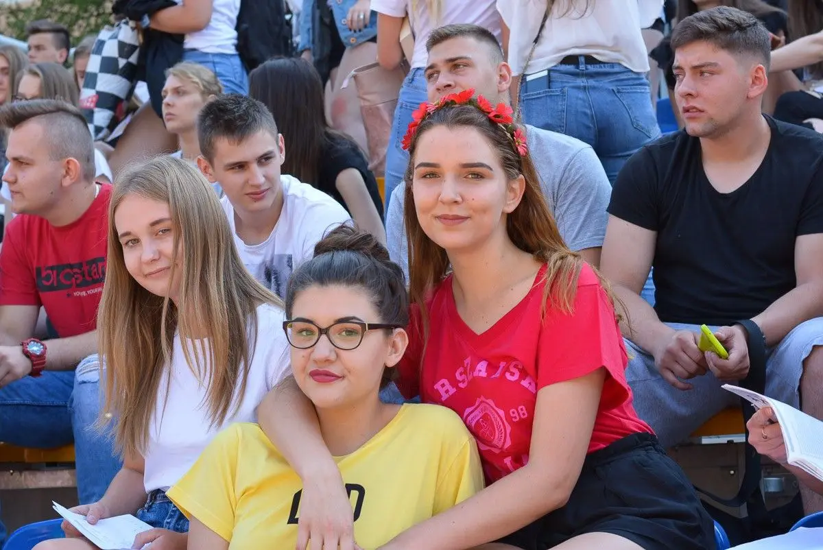 Jak młodzież nie czyta, jak czyta! Świetna akcja ponownie w ZSOiZ!
