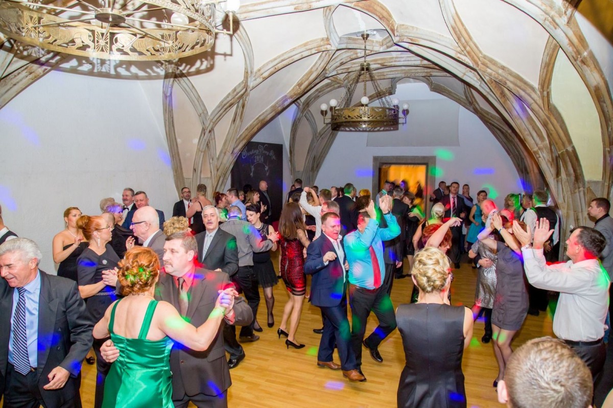 Restauracja Rycerska we Lwówku Śląskim - dancingi