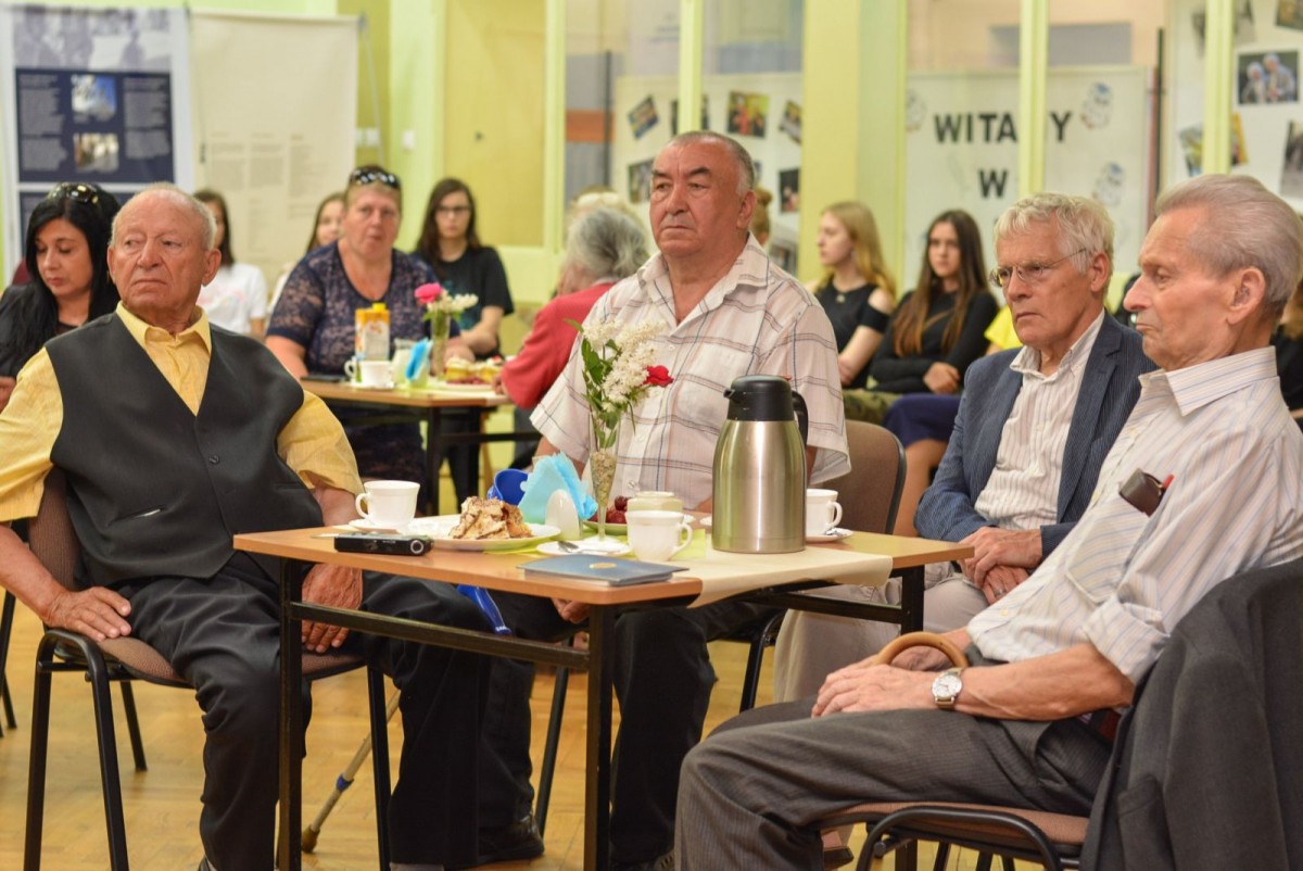 Biskup Franjo Komarica z Banja Luki w II Liceum Ogólnokształcącym w Bolesławcu