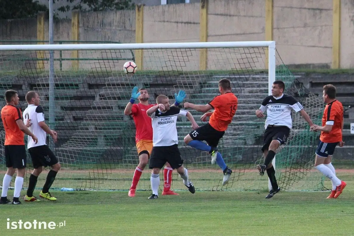 Wojskowi pokonali BKS 3:0