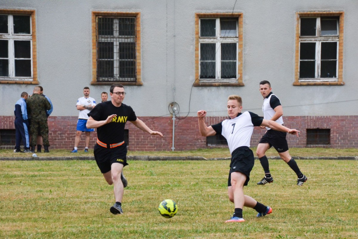 23 Śląski Pułk Artylerii vs żołnierze US Army