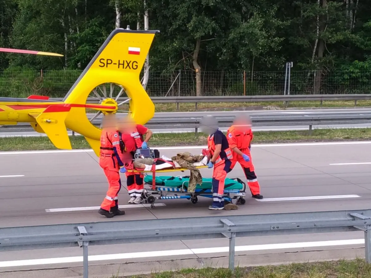 Wypadek z udziałem żołnierzy US Army na A18. Kilka osób rannych
