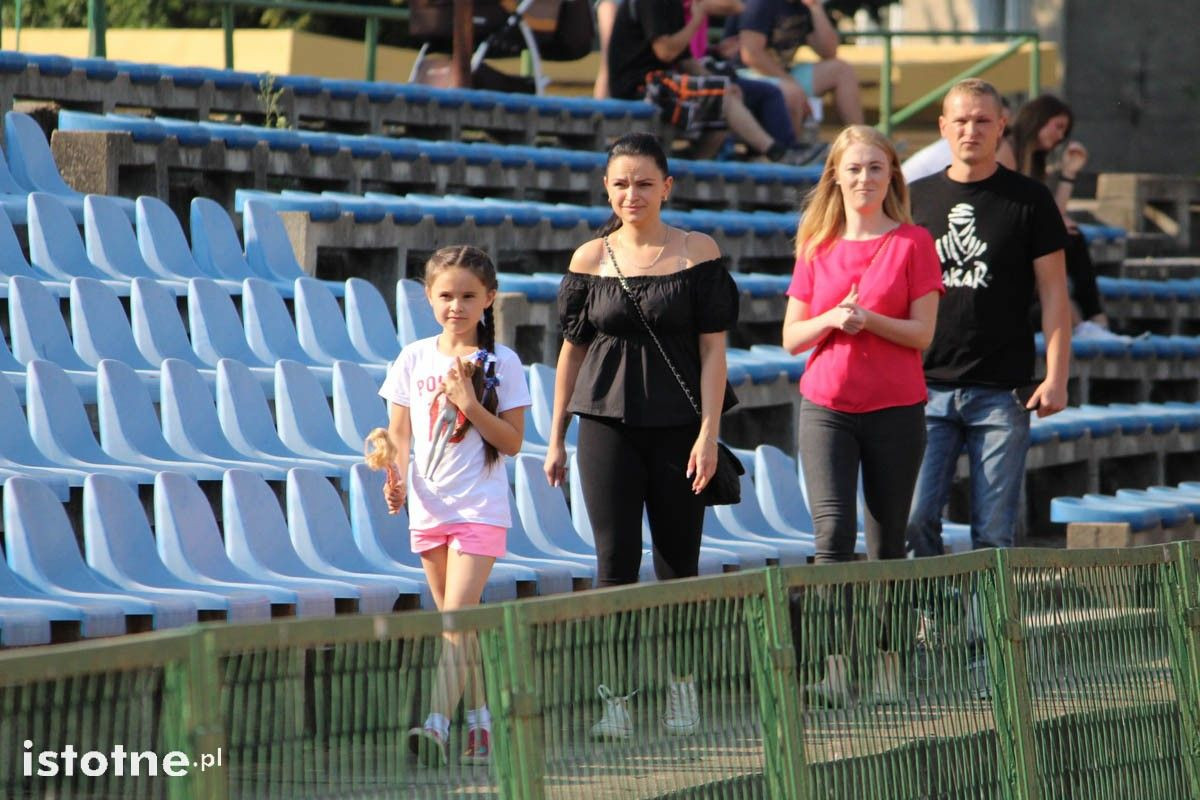 BKS: wygrana z Pogonią Świerzawa i pożegnalny mecz Dawida Kizymy