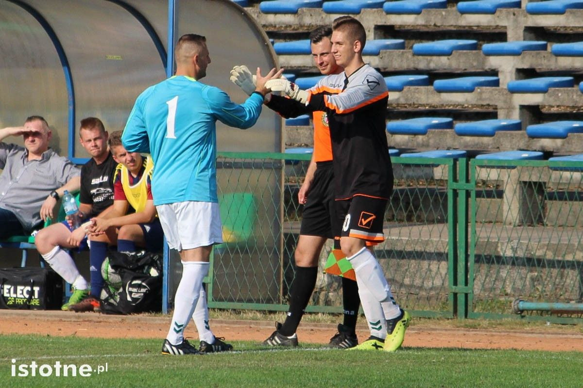 BKS: wygrana z Pogonią Świerzawa i pożegnalny mecz Dawida Kizymy