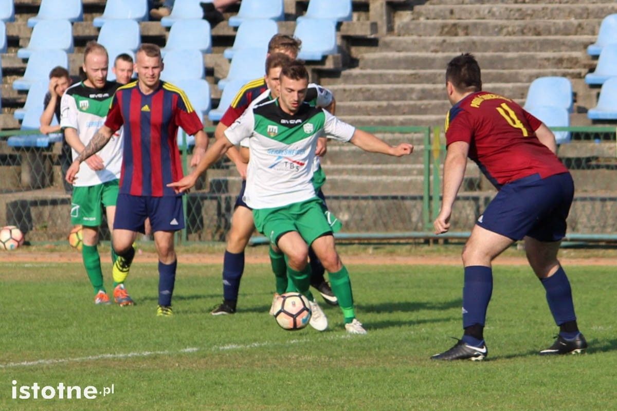 BKS: wygrana z Pogonią Świerzawa i pożegnalny mecz Dawida Kizymy