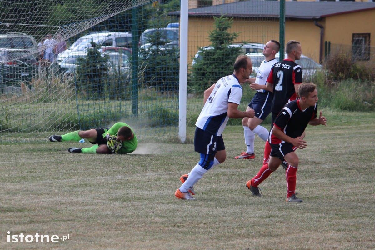 Chrobry Nowogrodziec w okręgówce