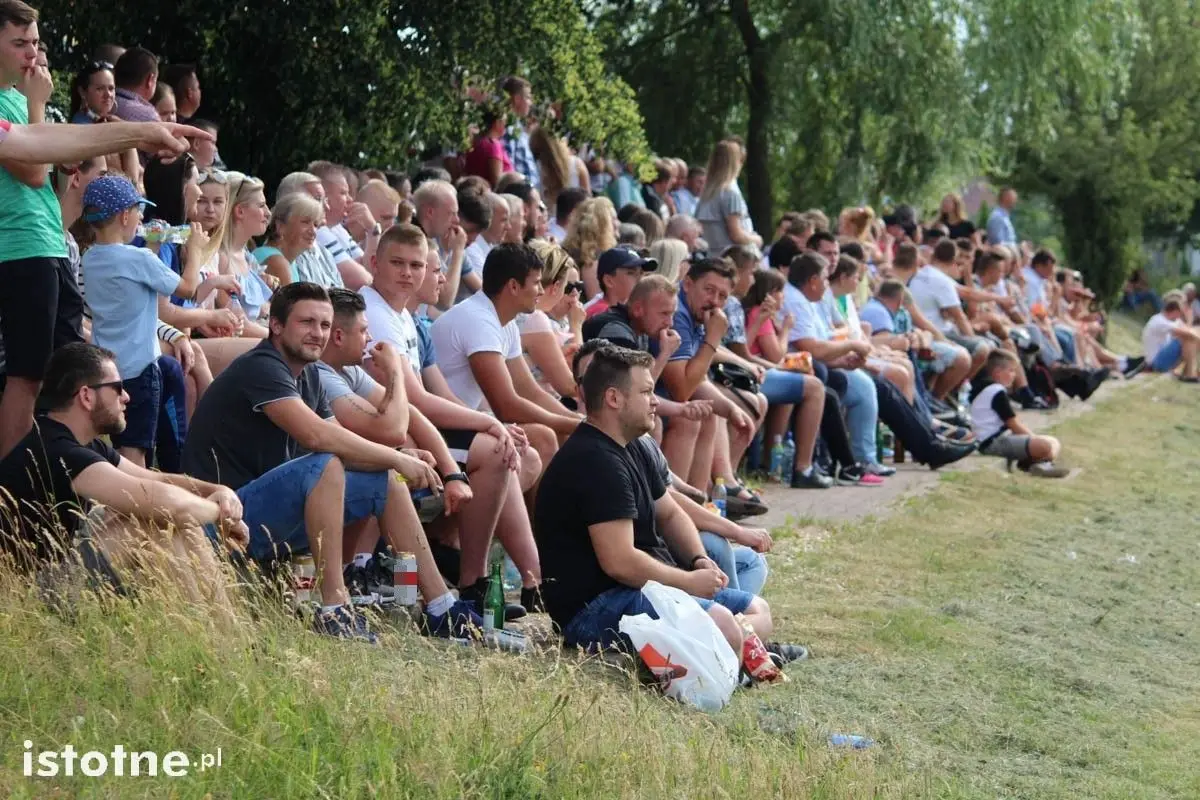 Chrobry Nowogrodziec w okręgówce