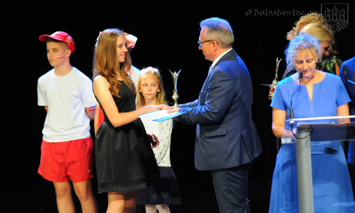 Łączą pracę z talentem. Najlepsi uczniowie nagrodzeni