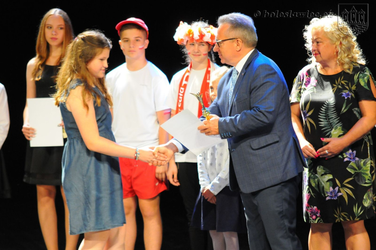 Łączą pracę z talentem. Najlepsi uczniowie nagrodzeni