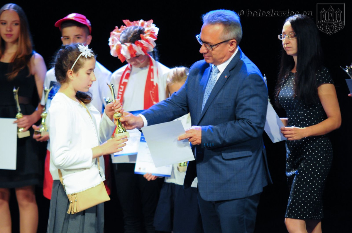 Łączą pracę z talentem. Najlepsi uczniowie nagrodzeni