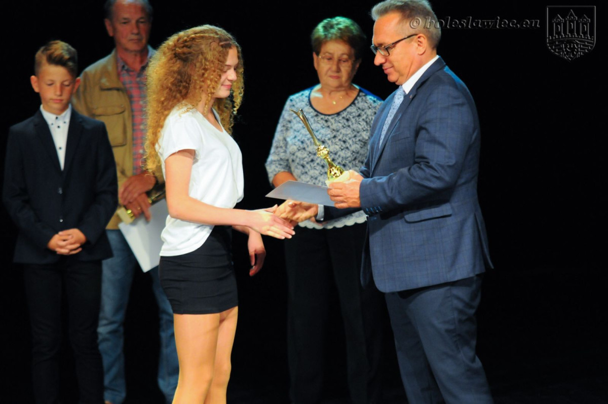 Łączą pracę z talentem. Najlepsi uczniowie nagrodzeni