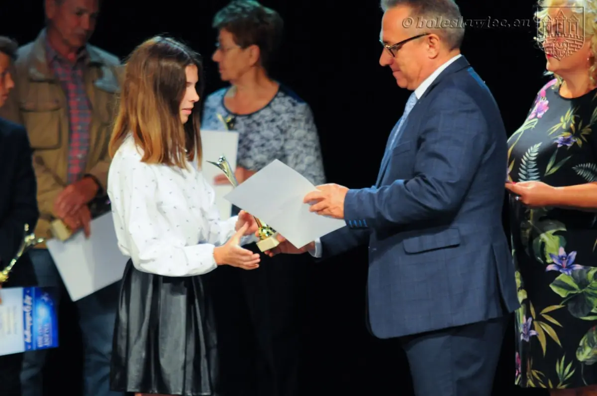 Łączą pracę z talentem. Najlepsi uczniowie nagrodzeni