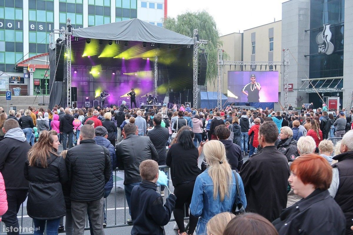 Koncert zespołu Łobuzy