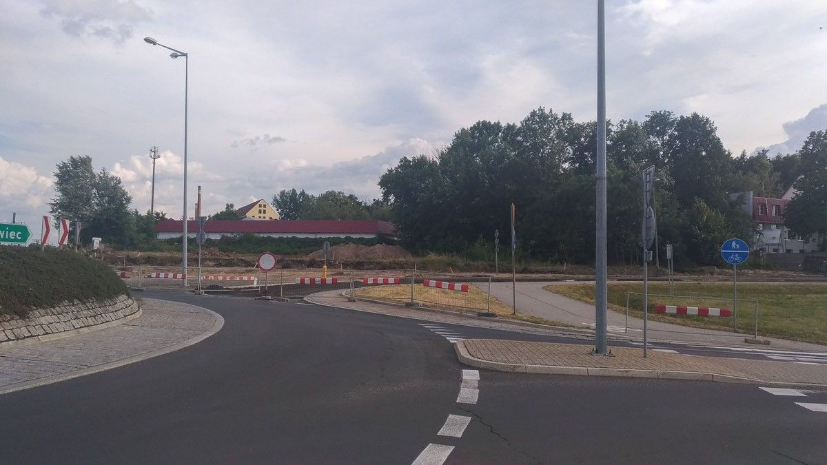 Źle oznakowane rondo Solidarności?