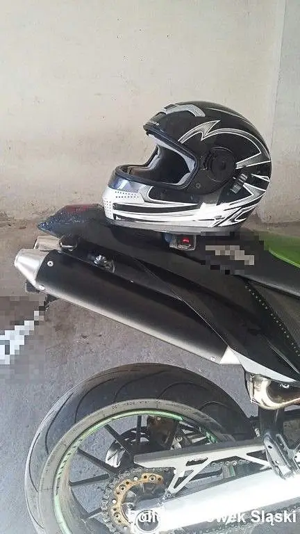 30-latek po metamfetaminie szalał kradzionym motocyklem po osiedlu