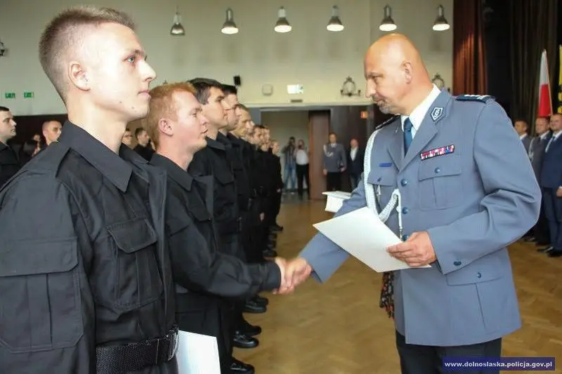 Nowi dolnośląscy policjanci już po ślubowaniu