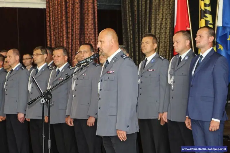 Nowi dolnośląscy policjanci już po ślubowaniu