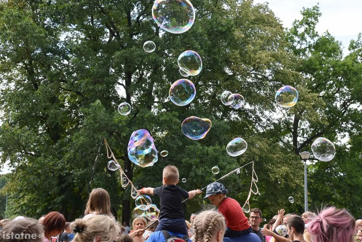 Za nami Festiwal Baniek Mydlanych na Spacerowej