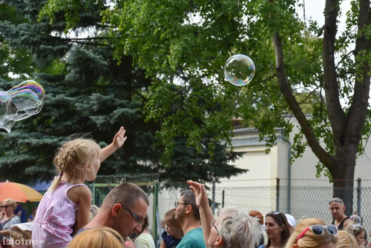 Za nami Festiwal Baniek Mydlanych na Spacerowej