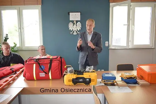 Strażacy ochotnicy z gminy Osiecznica z nowym sprzętem