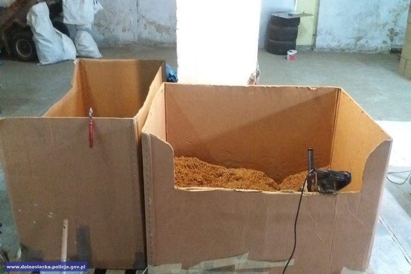 Sortownia i magazyn nielegalnego tytoniu i alkoholu zlikwidowane